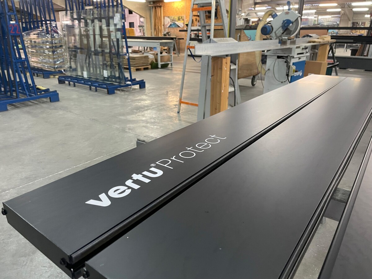 Fabrication d'une barriere anti inondation ou baterdeau de la société Vertu-protect