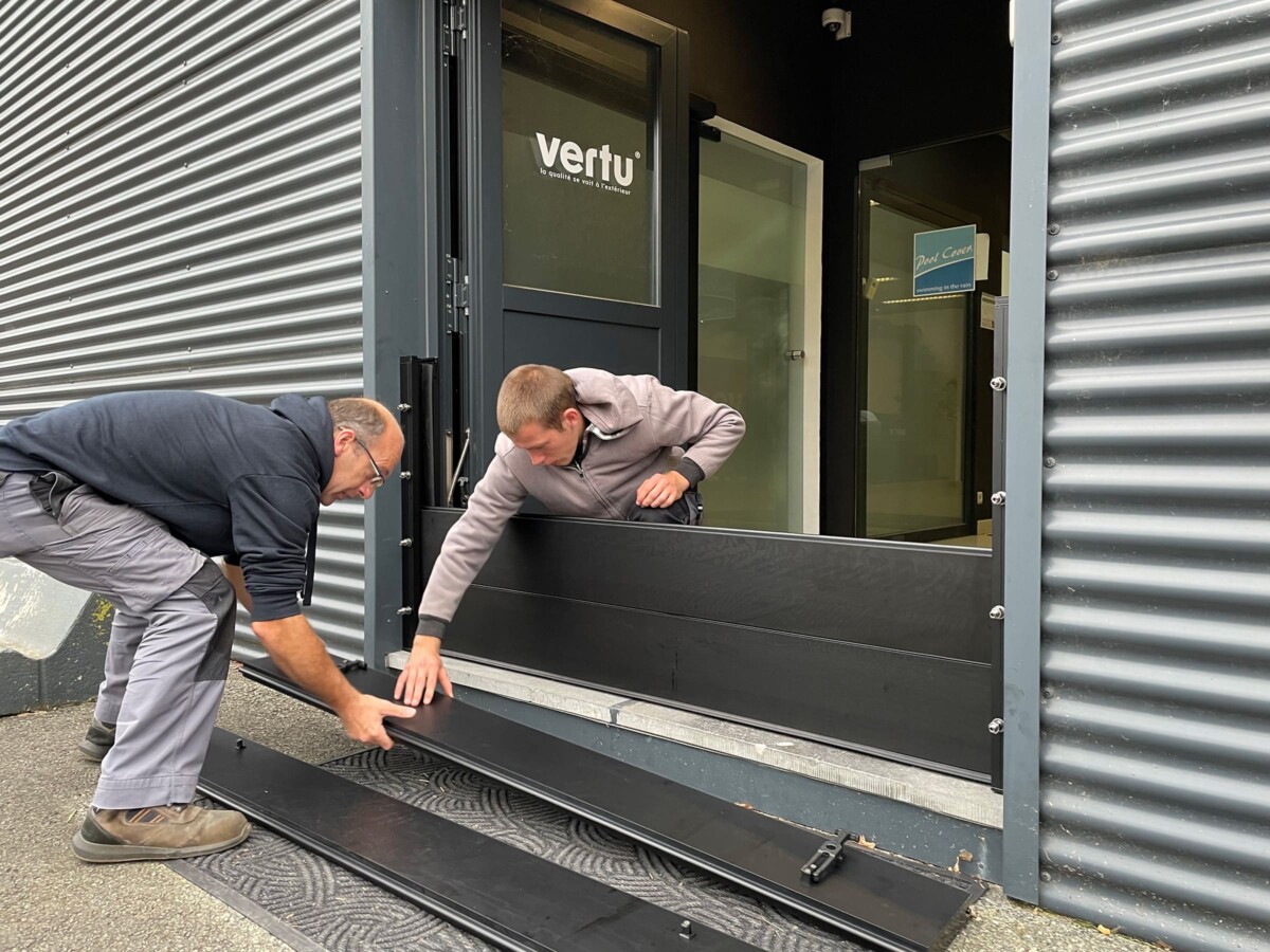 Installation d'une barriere anti inondation de la société Vertu-protect