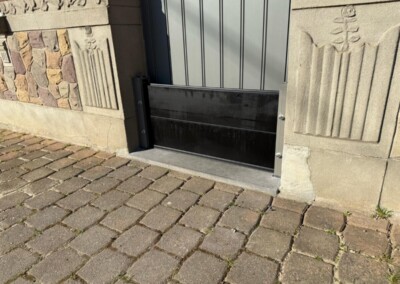 Barriere anti inondation Vertu protect installée en Belgique